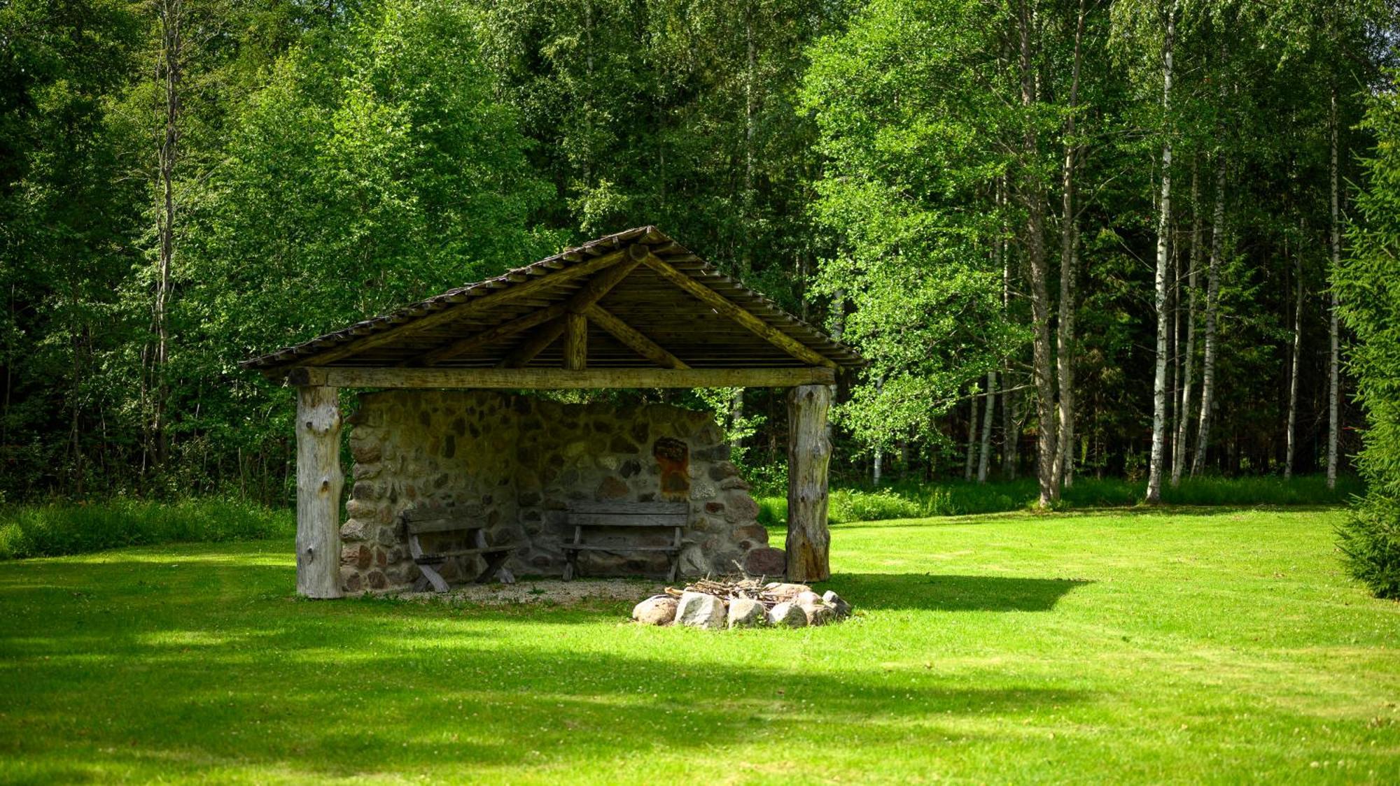 Toosikannu Holiday Centre Käru Exterior foto
